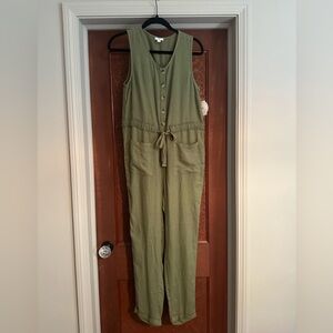 NWT Sz S Dip linen blend buttoned sleeveless jumpsuit